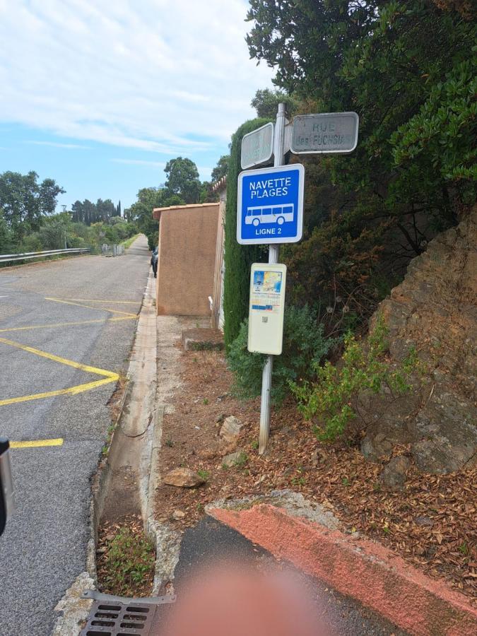 Location Vacance Vue Mer 4 A 6 Personnes Cavalaire-sur-Mer Buitenkant foto